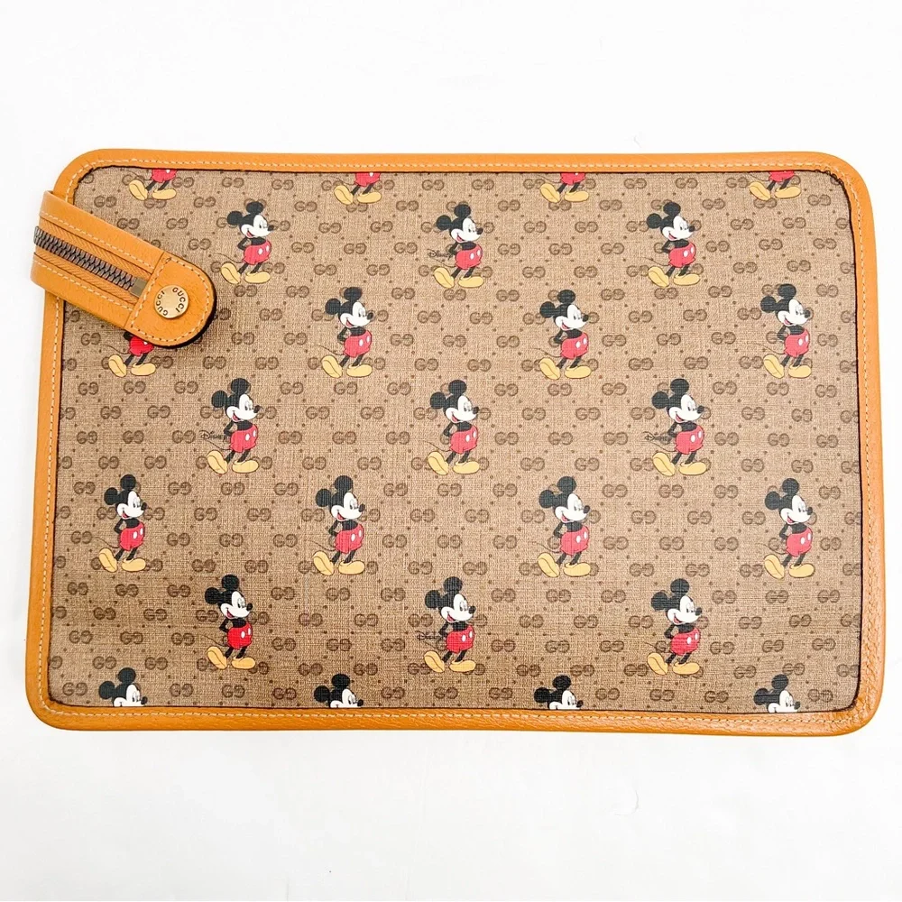 Gucci x Disney GG Supreme Mickey Mouse Pouch🔥🔥😳 - Picture 8 of 16